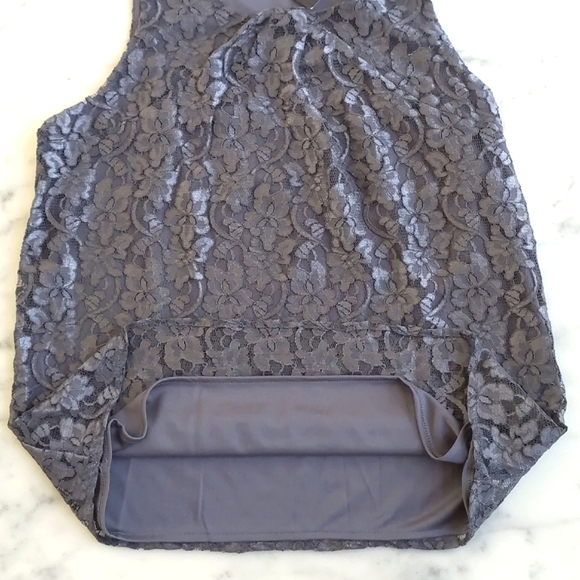 NWT. The Limited 100% Nylon All Lace Sleeveless Blouse with Full Lining. - Picture 3 of 6